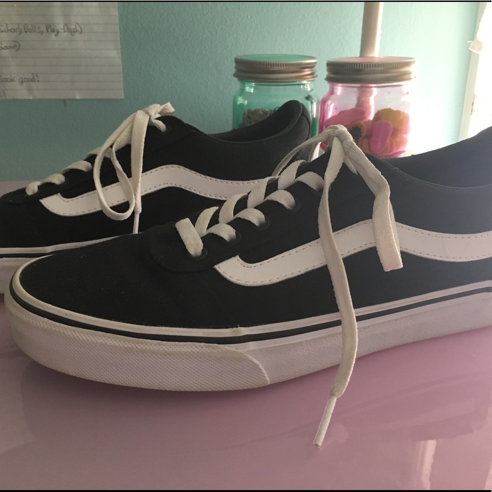 VANS shoes black and white NEW